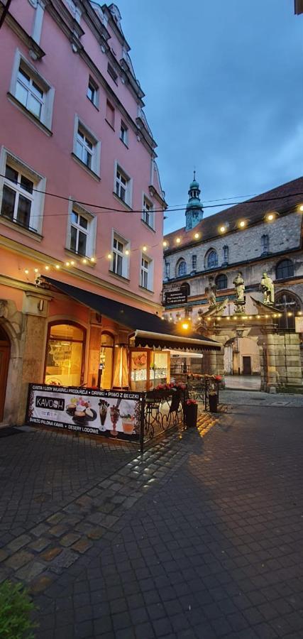 Willa Przy Czarnej Bramie Клодзко Экстерьер фото